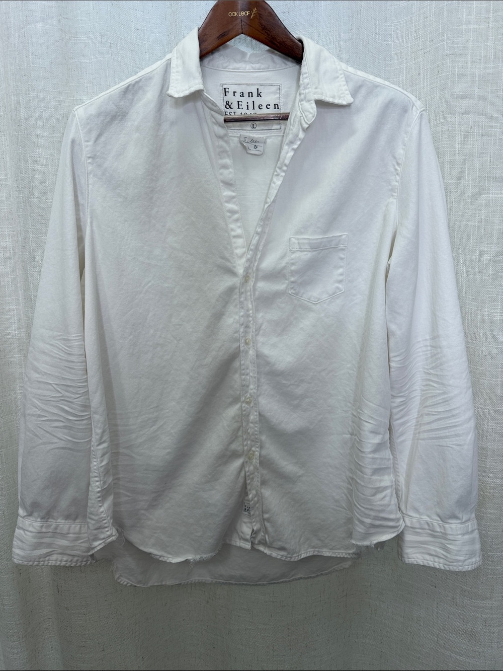 Frank & Eileen White Button Down Oxford Shirt Size Large Excellent Condition